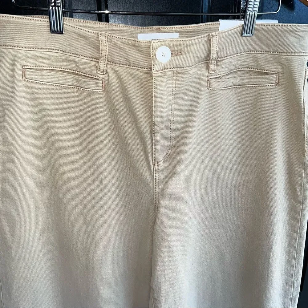 NWT LOFT Khaki High Waist Wide Leg Cropped Jeans Size 30